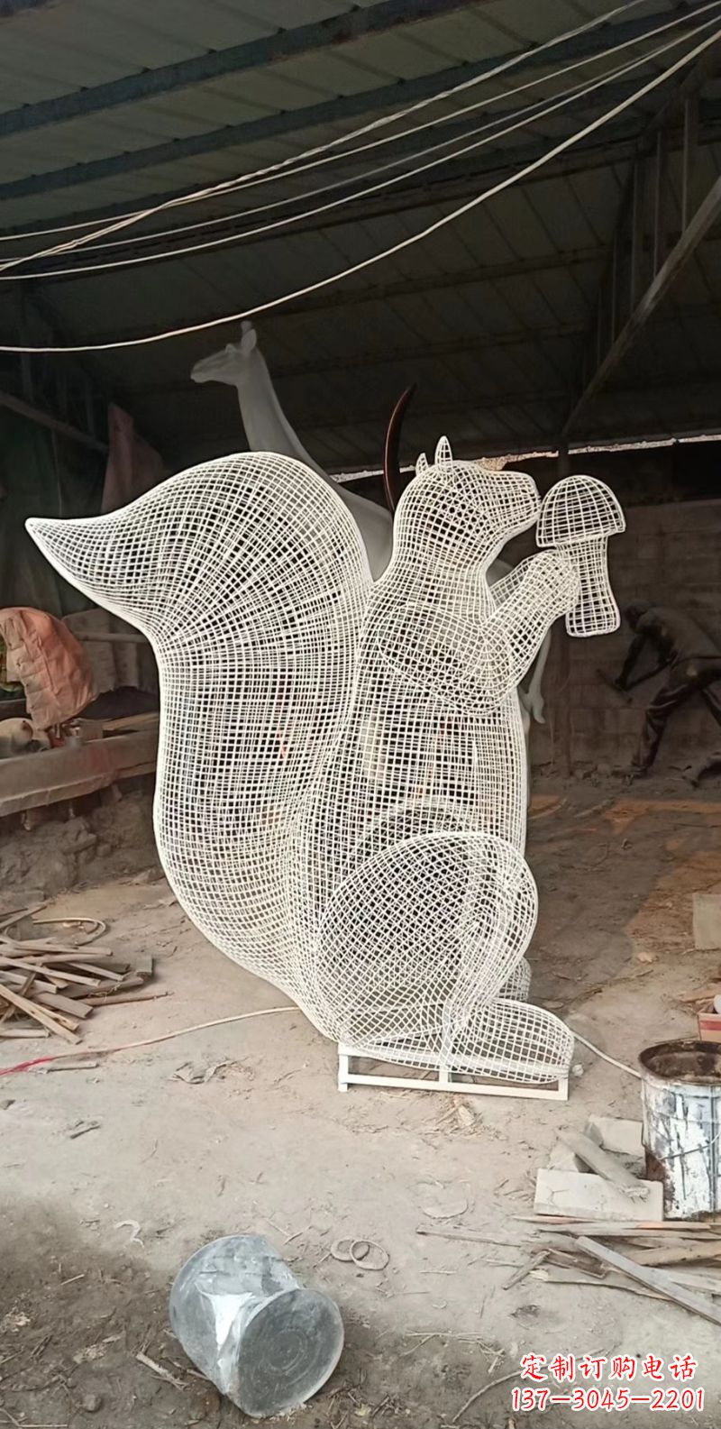 南通不锈钢松鼠雕塑精美的艺术作品