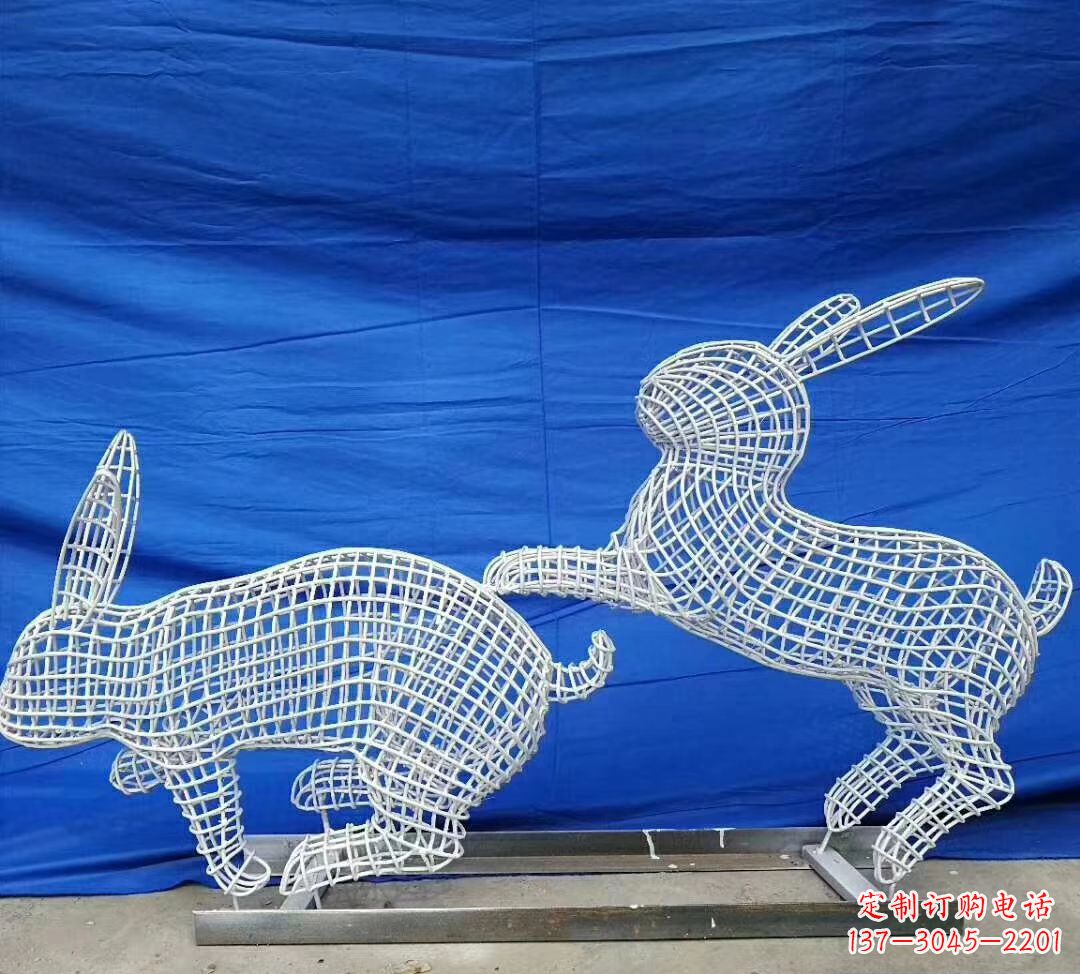 南通不锈钢镂空兔子精美雕塑展现可爱