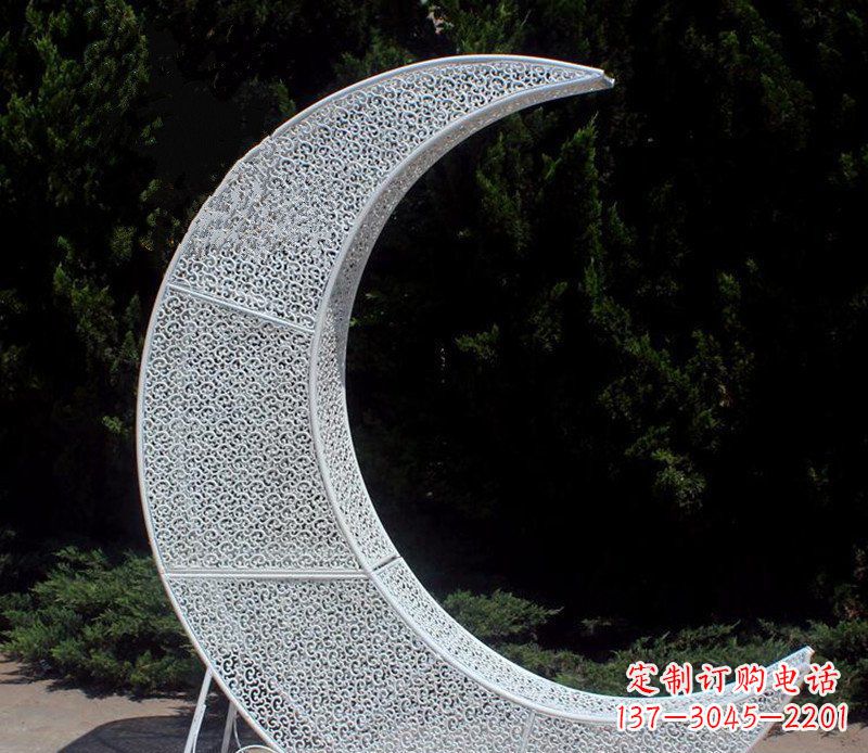 南通不锈钢镂空月亮公园雕塑浪漫而又神奇