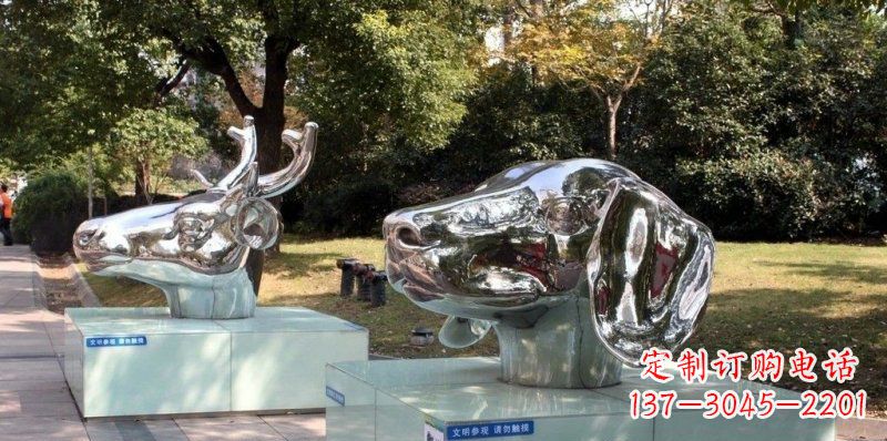 南通狗头公园不锈钢鹿和狗雕塑