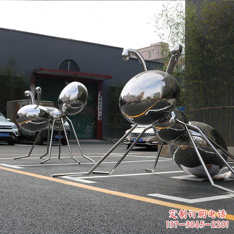 南通蚂蚁雕塑给城市街道带来活力