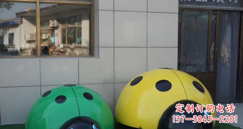 南通不锈钢瓢虫雕塑精致而富有艺术感