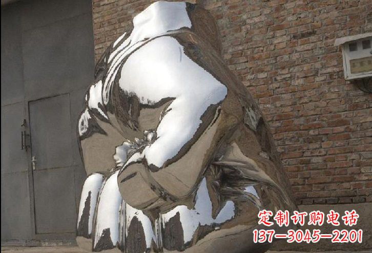 南通不锈钢拳头雕塑给人以力量的象征