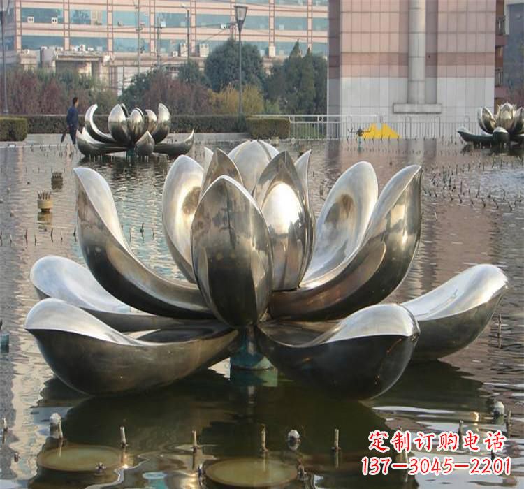 南通不锈钢水景荷花雕塑质朴之美