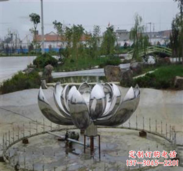 南通不锈钢荷花雕塑营造美丽水景