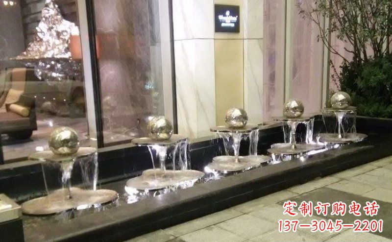 南通不锈钢小喷泉雕塑美丽之灵