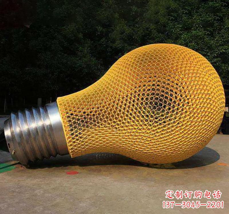 南通不锈钢灯泡雕塑点亮小区景观