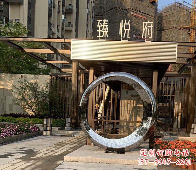 南通不锈钢小区圆环雕塑赋予小区景观更多美感