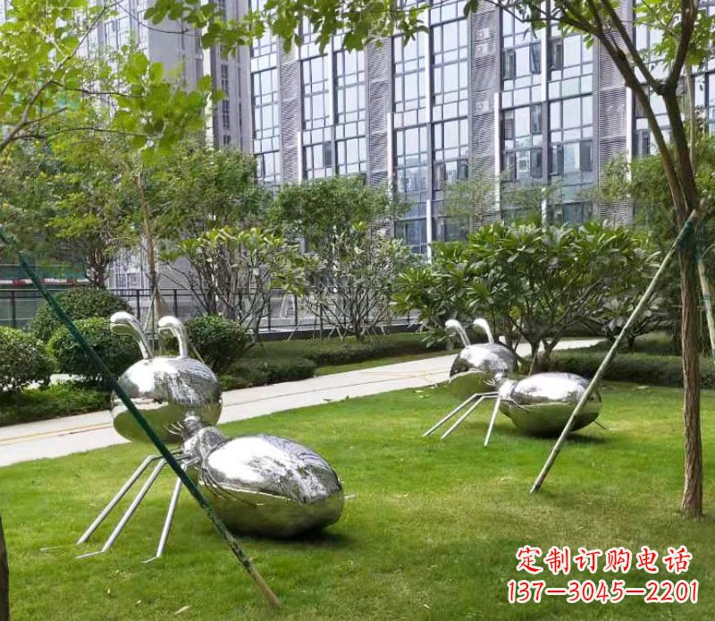 南通不锈钢小区的蚂蚁雕塑