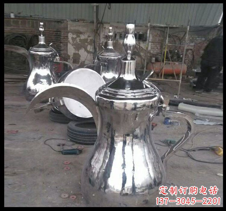 南通不锈钢园林抽象酒壶雕塑