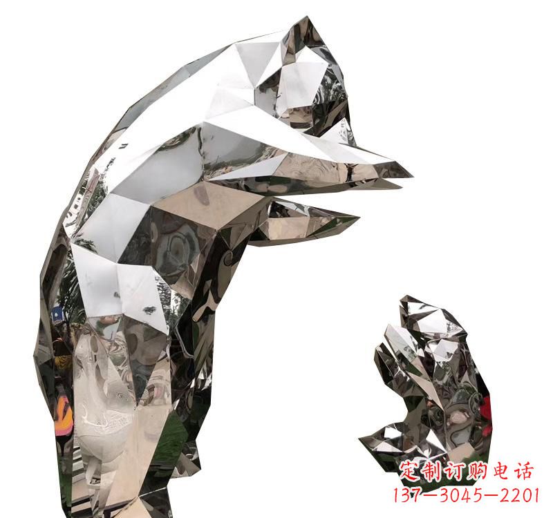 南通不锈钢园林熊猫雕塑——传承中国文化