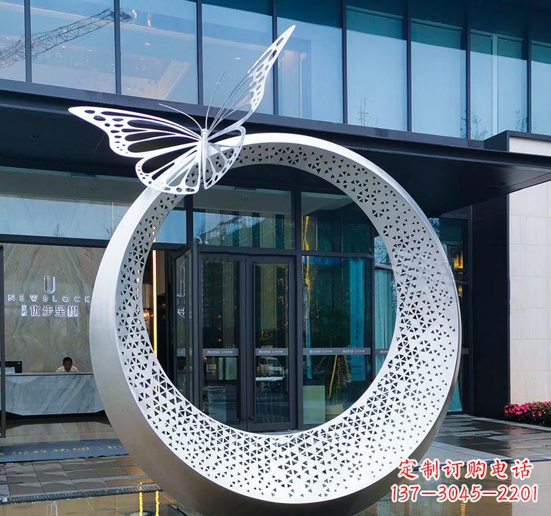 南通不锈钢园林戒指雕塑精美细腻的艺术品