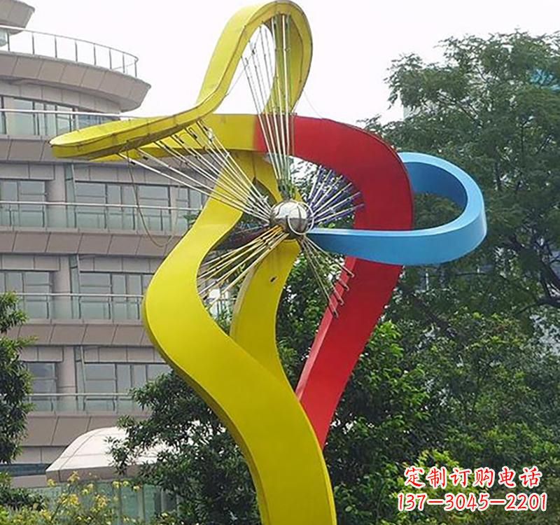 南通不锈钢风车雕塑——烤漆之美