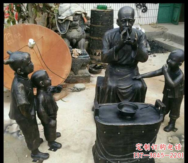 南通糖果街上的铜雕精灵