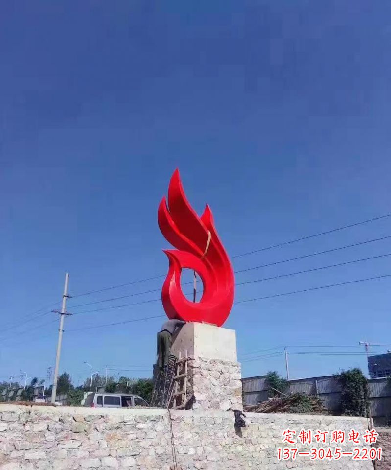南通凤凰雕塑点缀城市的不锈钢景观