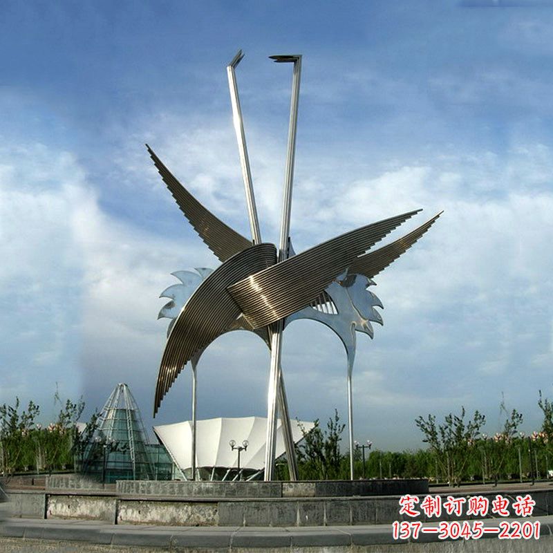 南通城市广场精美仙鹤雕塑