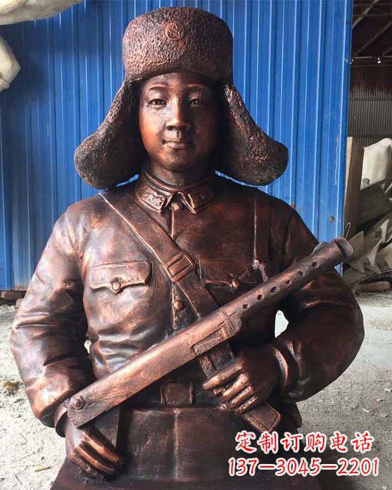 南通雷锋雕塑象征着无私奉献的力量
