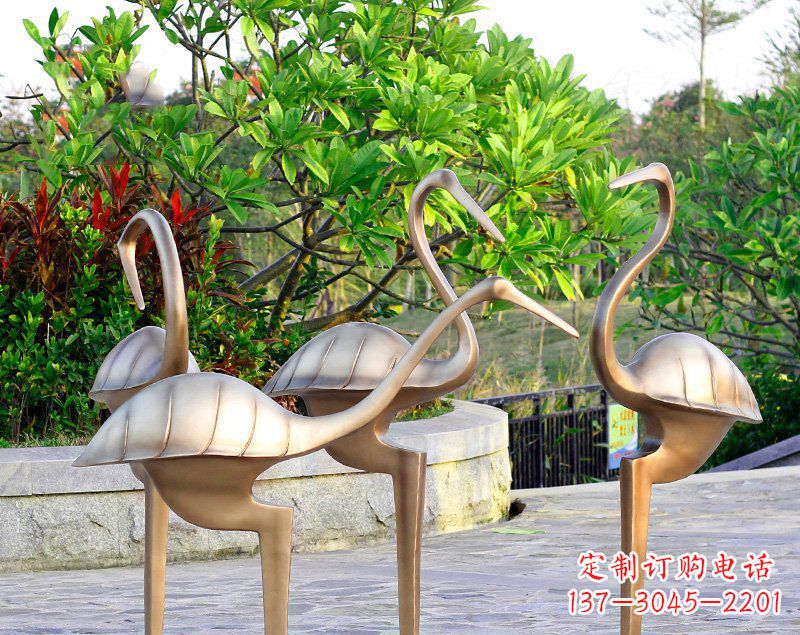 南通丹顶鹤雕塑传承悠久的中国传统艺术