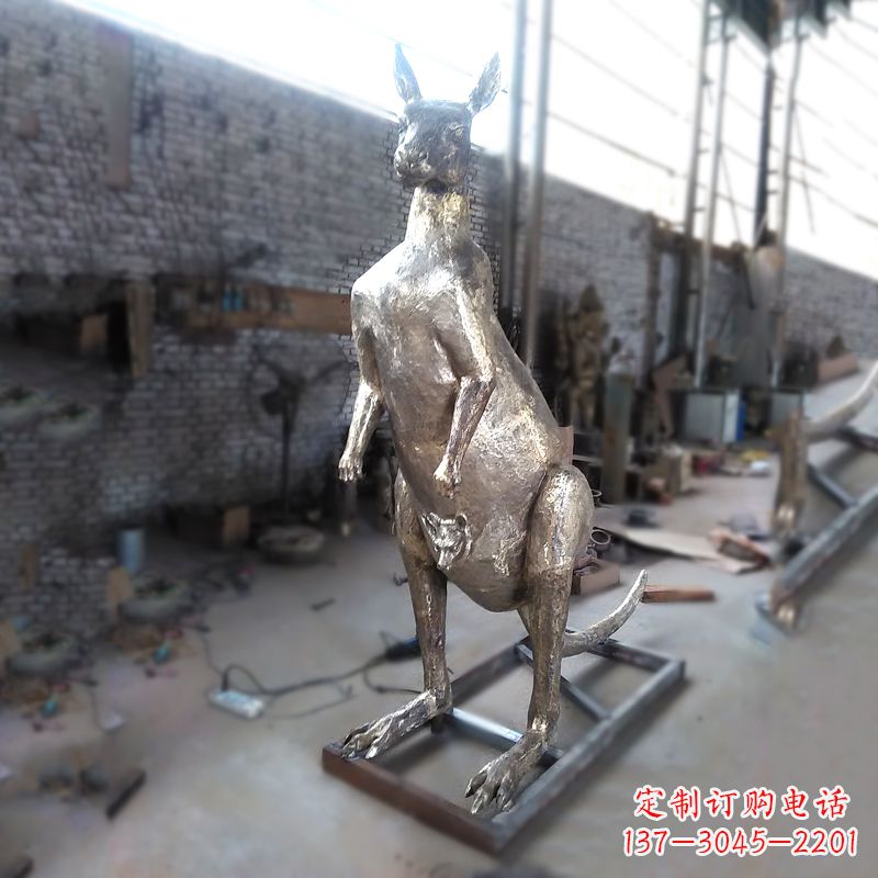 南通纯铜铸造的袋鼠雕塑
