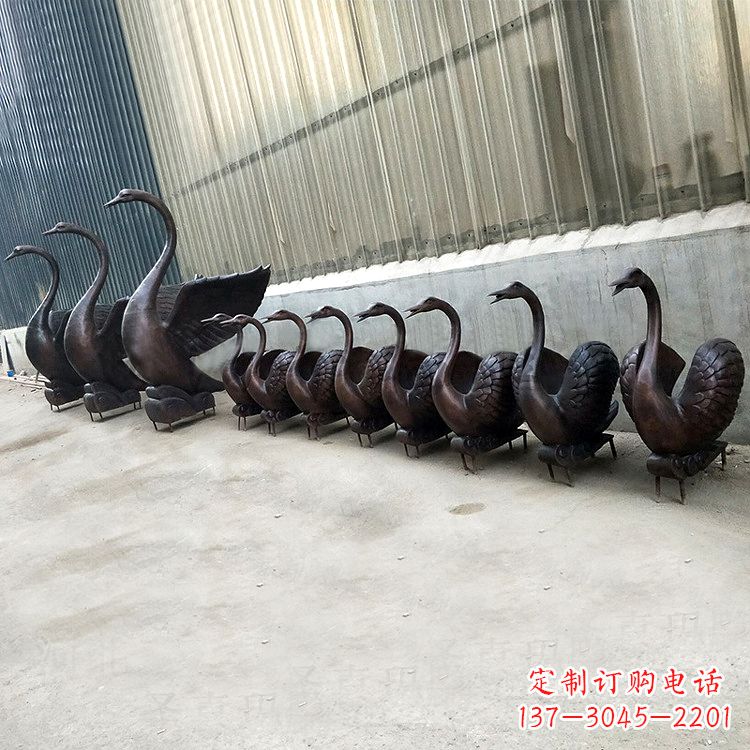 南通精致的铜质天鹅雕塑