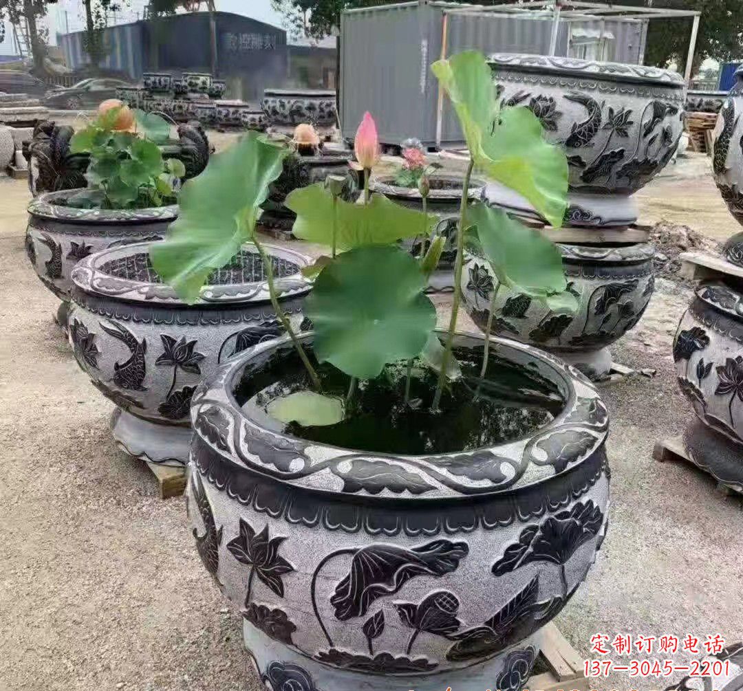 南通精美大理石鱼缸雕塑