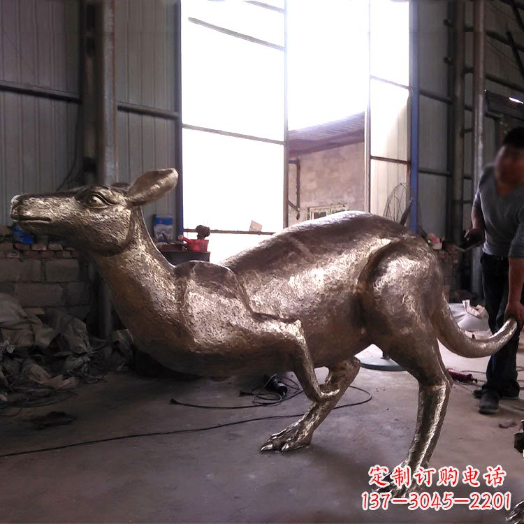 南通精美袋鼠纯铜雕塑