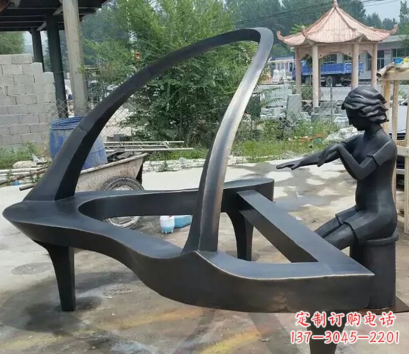 南通钢琴抽象铜雕