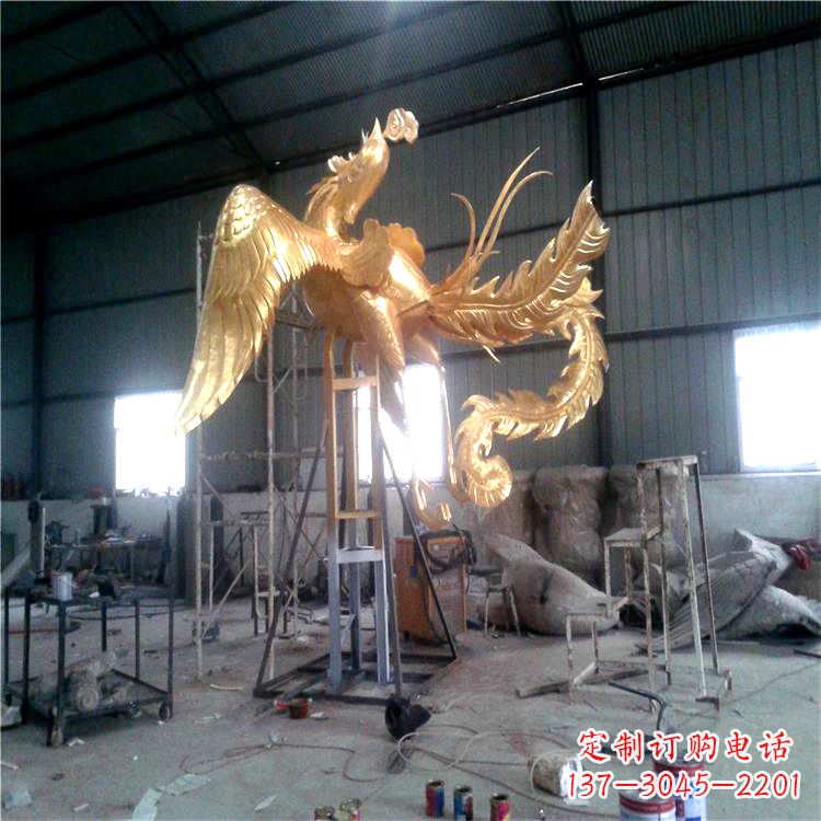 南通锻铜鎏金凤凰吉祥和谐动物雕塑