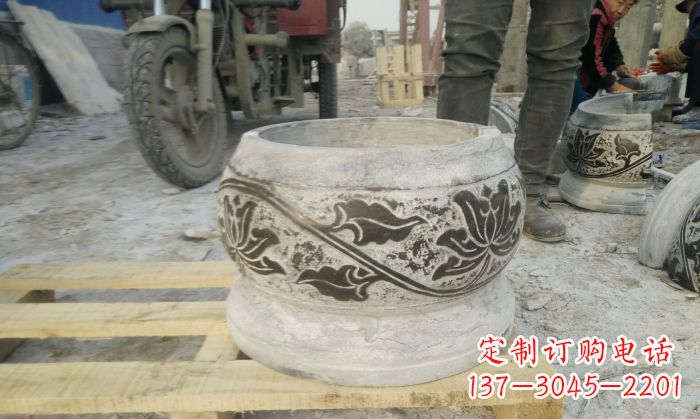 南通仿古圆形水缸石雕塑