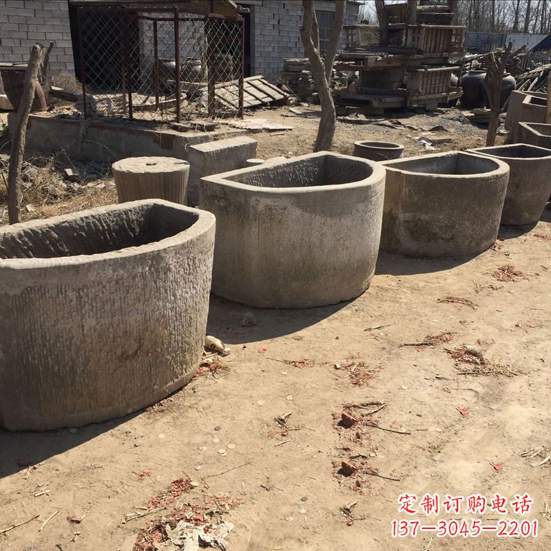 南通中领雕塑——仿古做旧弧形石槽雕塑