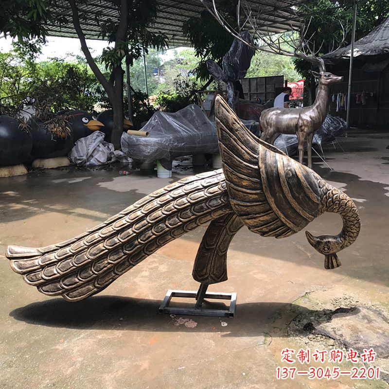 南通仿铜玻璃钢定制孔雀雕塑
