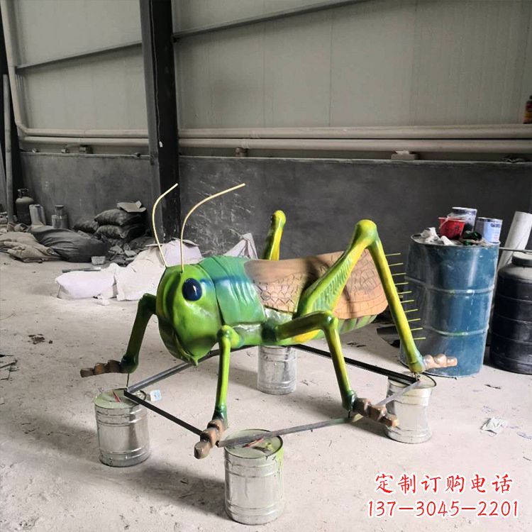 南通精致玻璃钢蝗虫雕塑
