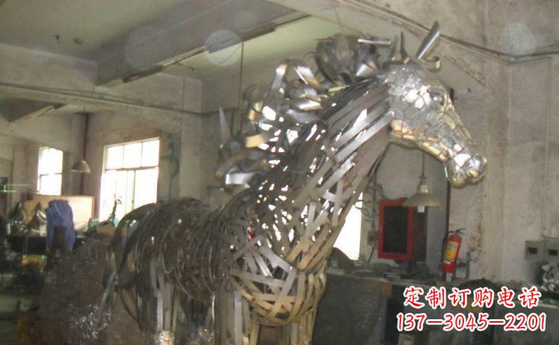 南通不锈钢抽象马动物雕塑