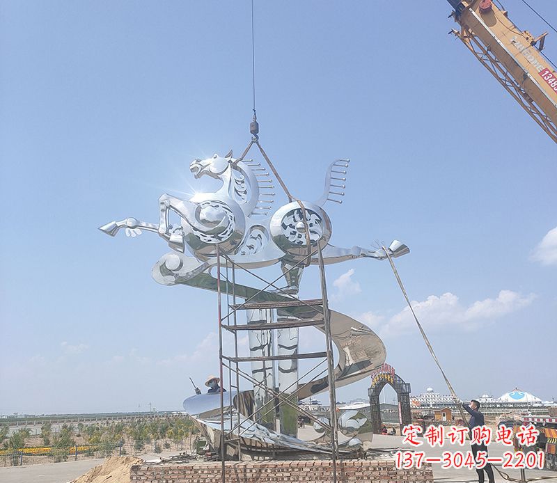 南通公园不锈钢飞马景观雕塑
