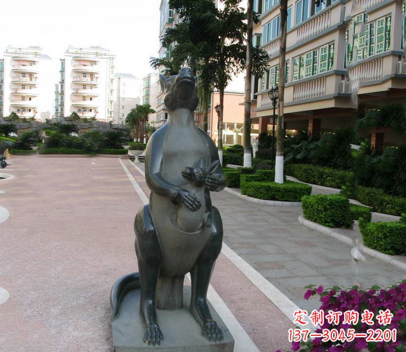南通动物园礼品精美袋鼠雕塑