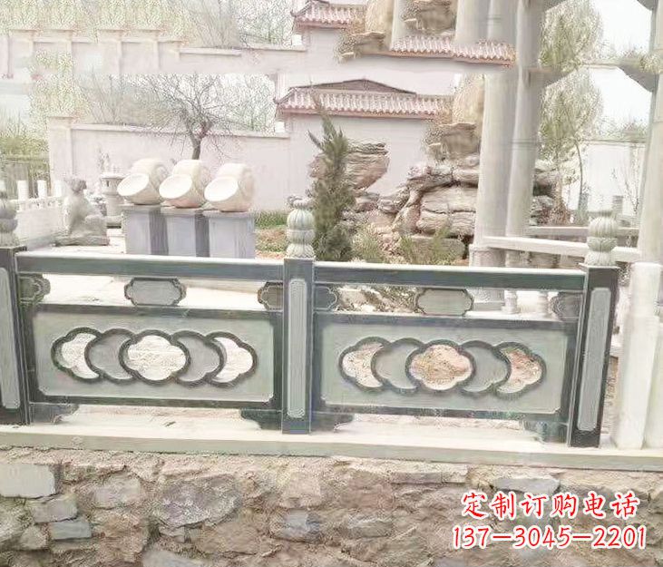 南通公园仿古风格栏板石雕