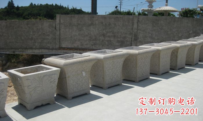 南通大理石花盆石雕 – 在公园展现精美自然风貌