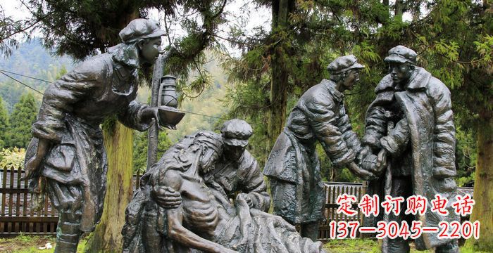南通公园救人的红军小品铜雕