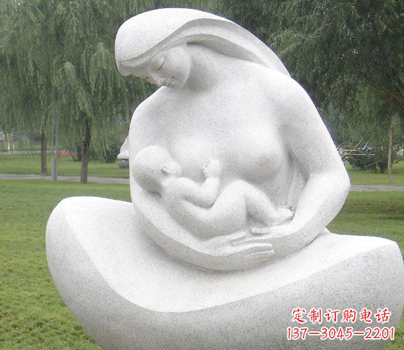 南通精美母亲喂奶石雕塑