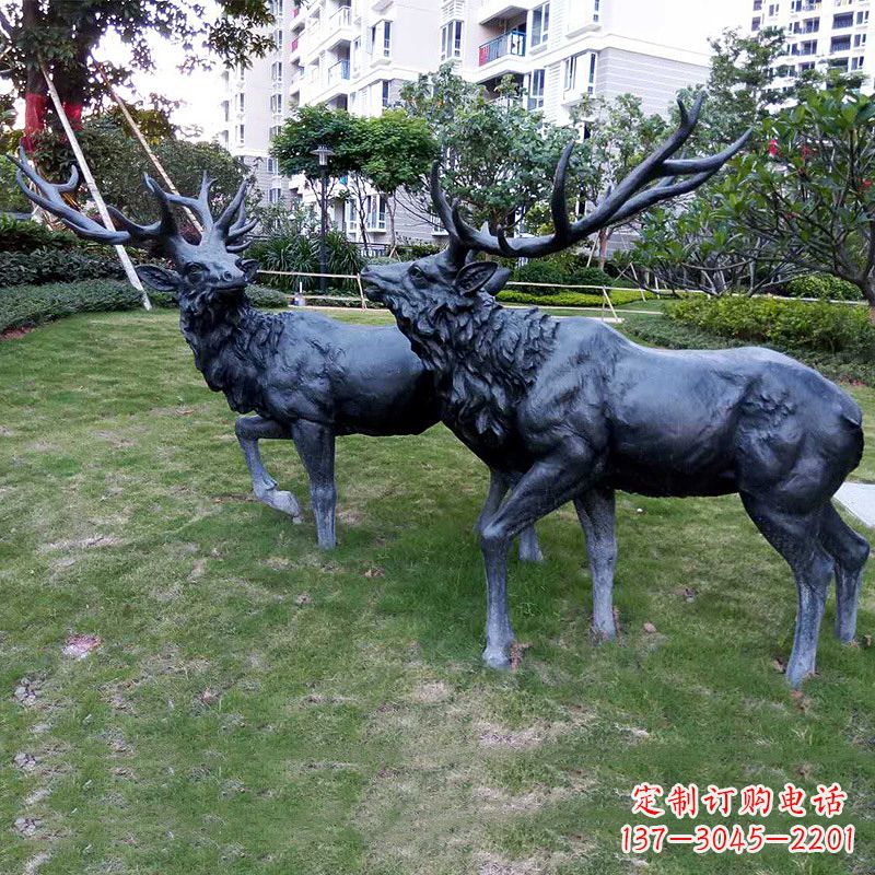 南通公园铜雕公鹿草坪动物雕塑