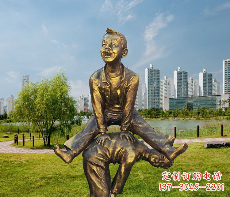 南通中领雕塑铜质经典跳马蹲人雕塑