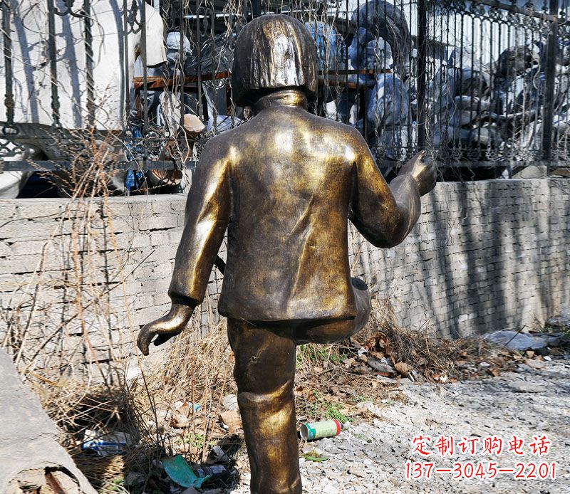 南通公园小女孩踢毽子铜雕