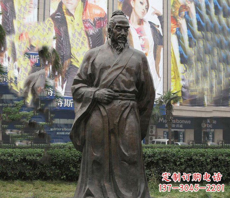 南通传承历史,激发灵感——李时珍铜雕