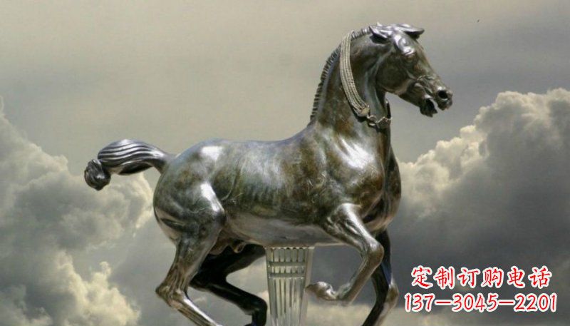 南通广场奔马景观铜雕