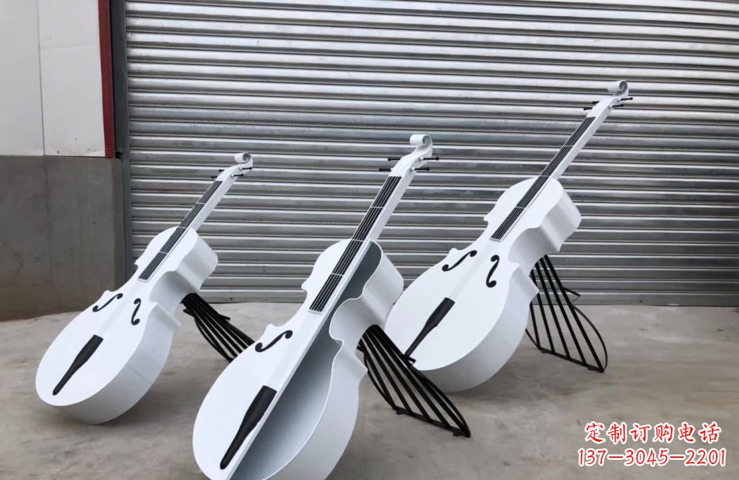 南通精美的不锈钢大提琴雕塑,让你的空间更加温馨