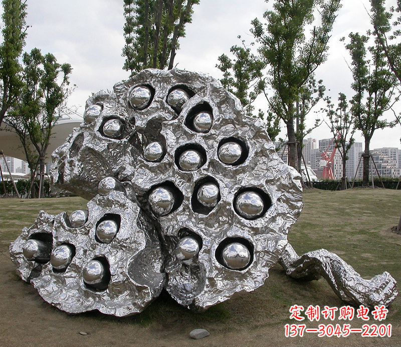 南通广场不锈钢莲蓬雕塑