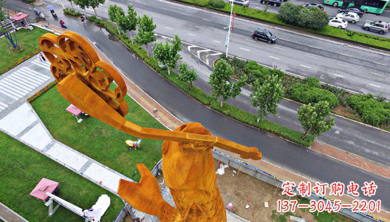 南通钥匙象征,情感绽放——中领雕塑精制铜钥匙雕塑