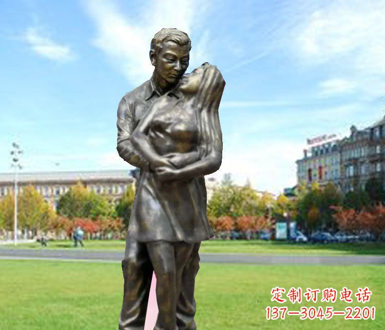 南通一颗爱的心,用铜雕情侣人物雕塑表达