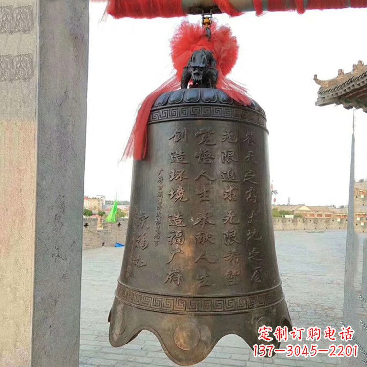 南通广场铜钟雕塑
