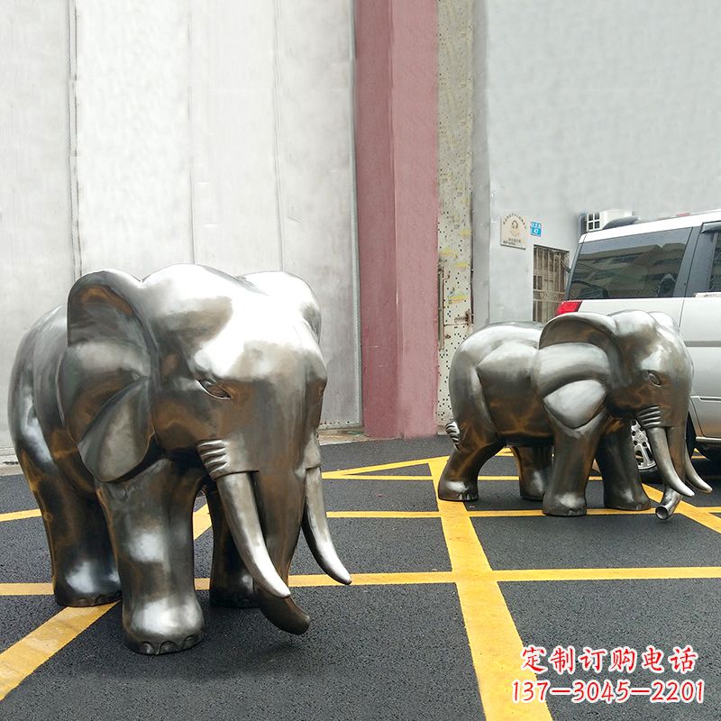 南通憨态大象不锈钢镜面雕塑